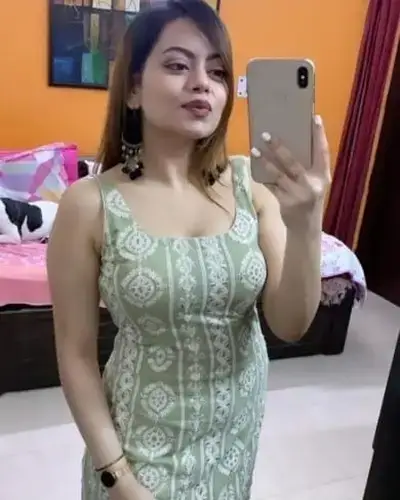 Call Girl in Marine Lines